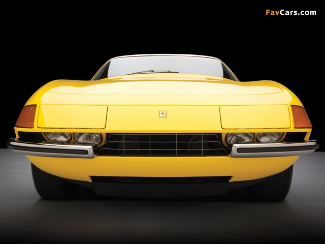 Ferrari 365 GTS/4 Daytona Spider 1970–74 photos (640 x 480)