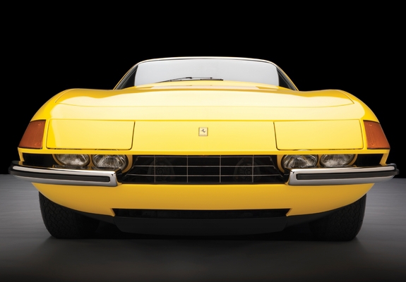 Ferrari 365 GTS/4 Daytona Spider 1970–74 photos