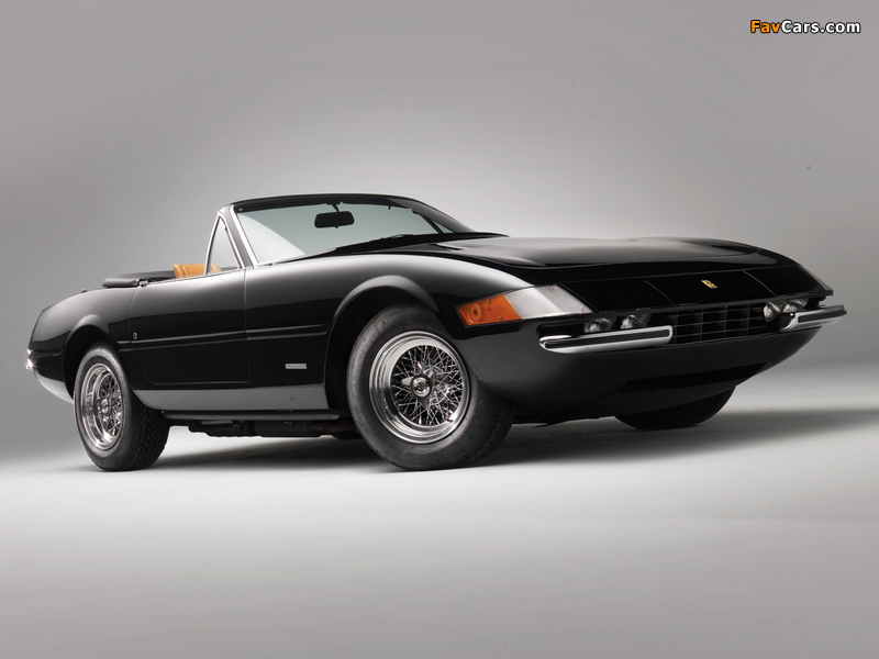 Ferrari 365 GTS/4 Daytona Spider 1970–74 photos (800 x 600)