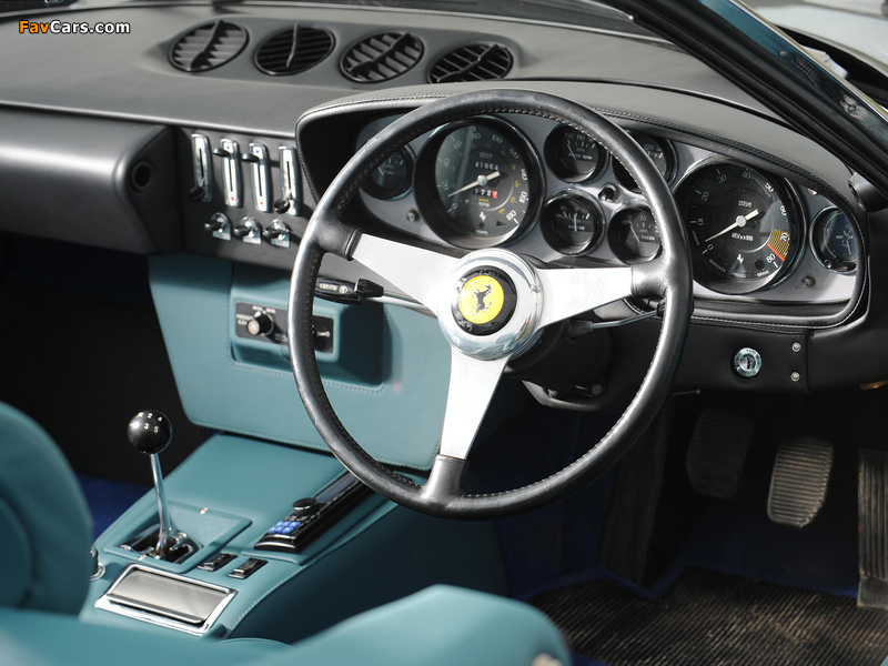 Ferrari 365 GTS/4 Daytona UK-spec 1971–74 wallpapers (800 x 600)