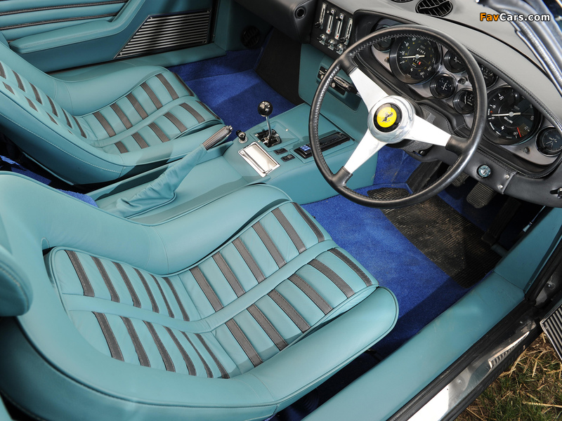 Ferrari 365 GTS/4 Daytona UK-spec 1971–74 wallpapers (800 x 600)