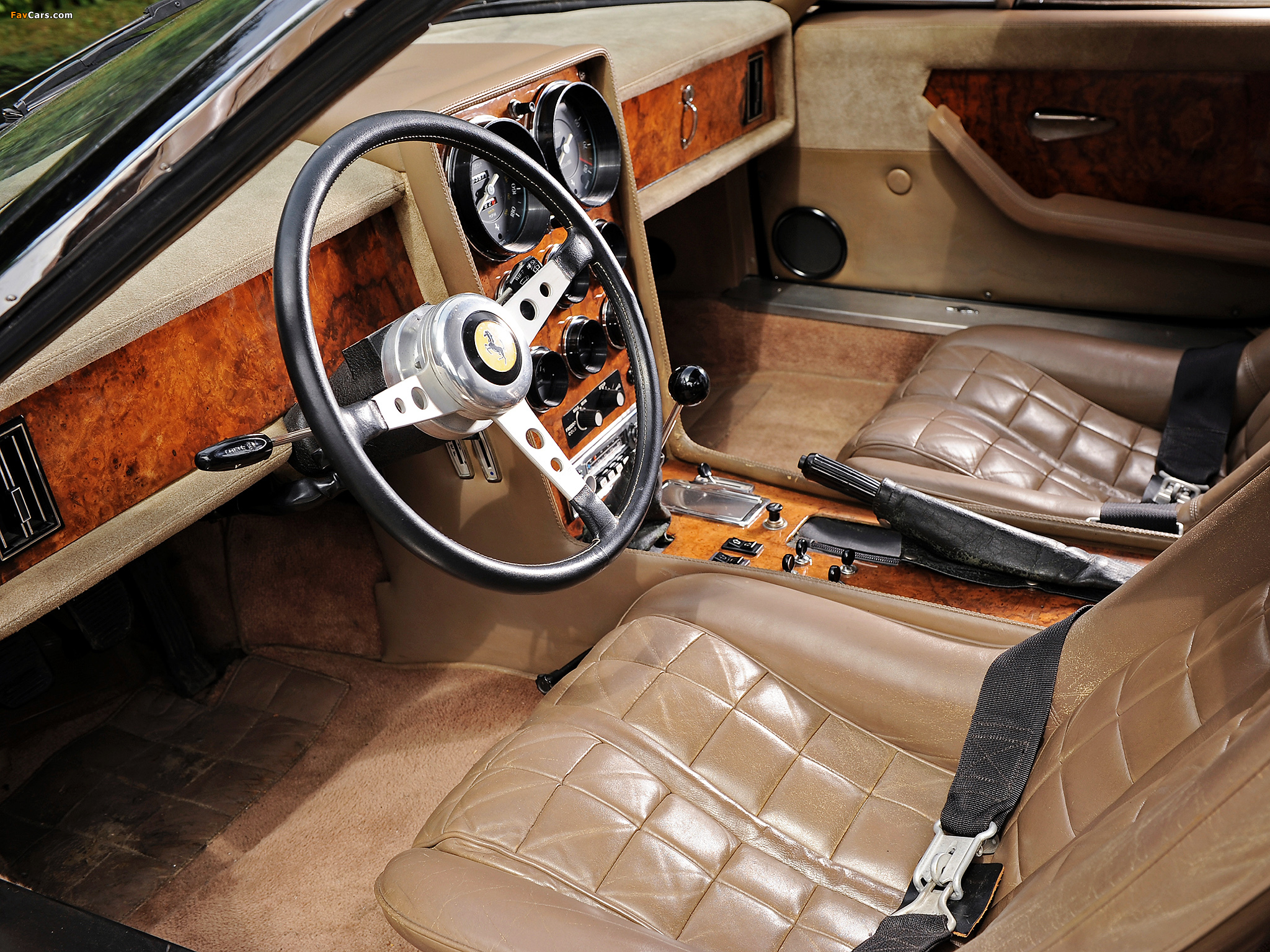 Ferrari 365 GTB/4 Shooting Brake 1975 wallpapers (2048 x 1536)