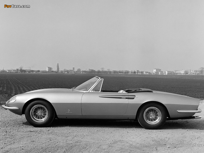 Images of Ferrari 365 California Spyder 1966–67 (800 x 600)