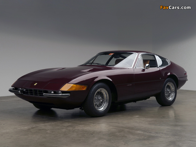 Images of Ferrari 365 GTB/4 Daytona 1968–74 (640 x 480)