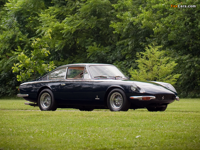 Images of Ferrari 365 GT 2+2 1968–70 (800 x 600)