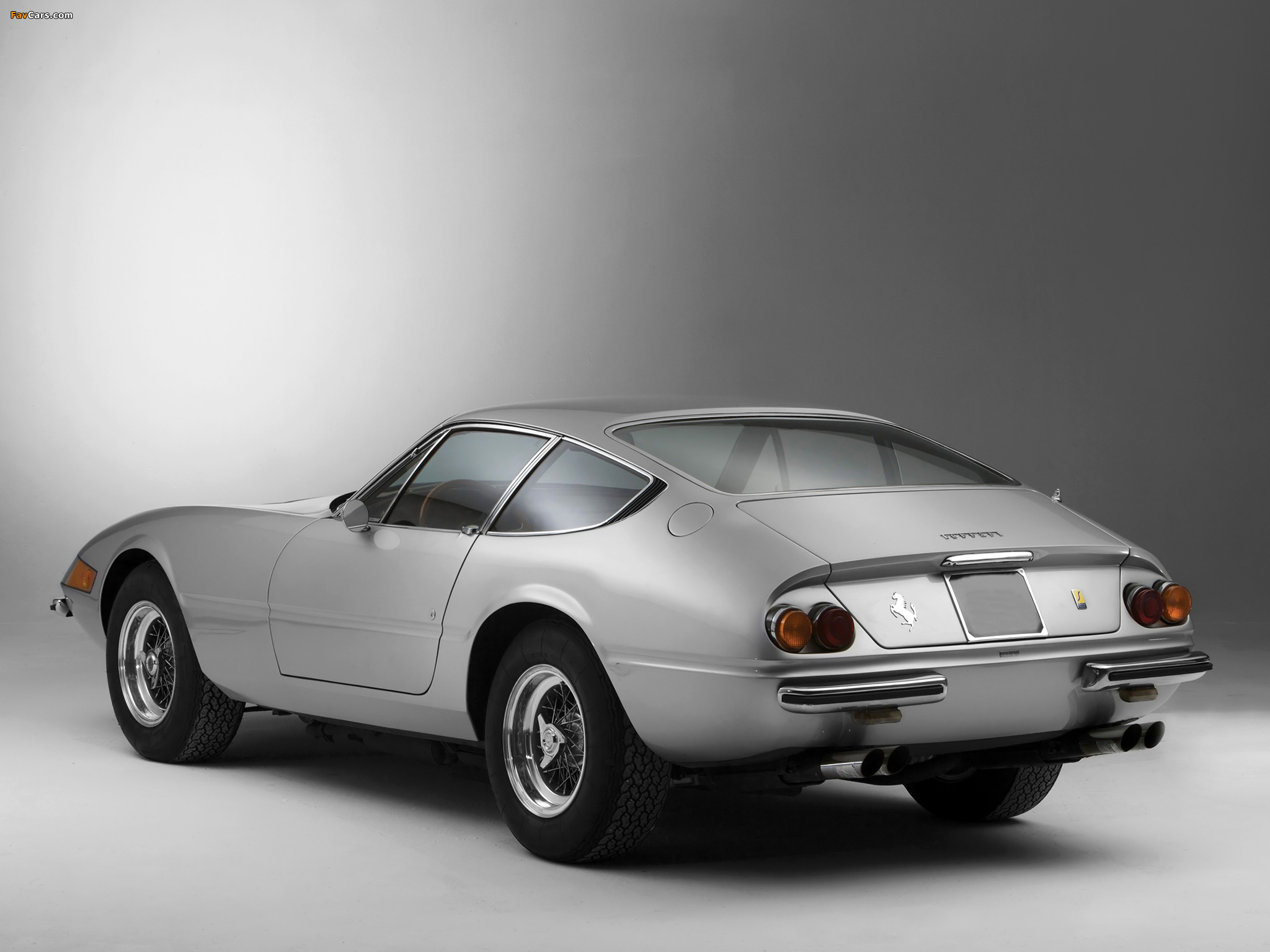 Images of Ferrari 365 GTB/4 Daytona 1968–74 (2048 x 1536)