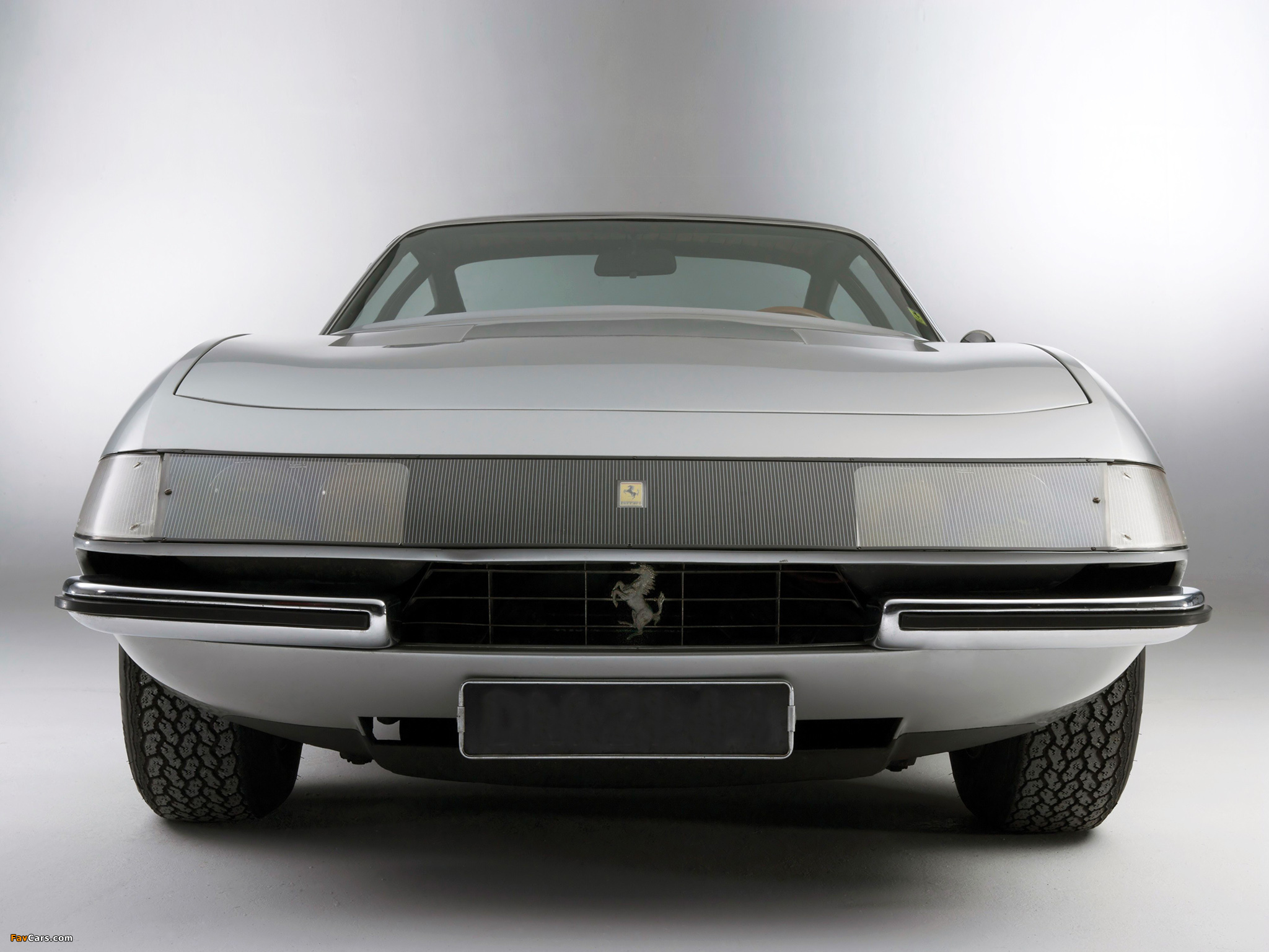 Images of Ferrari 365 GTB/4 Daytona 1968–74 (2048 x 1536)