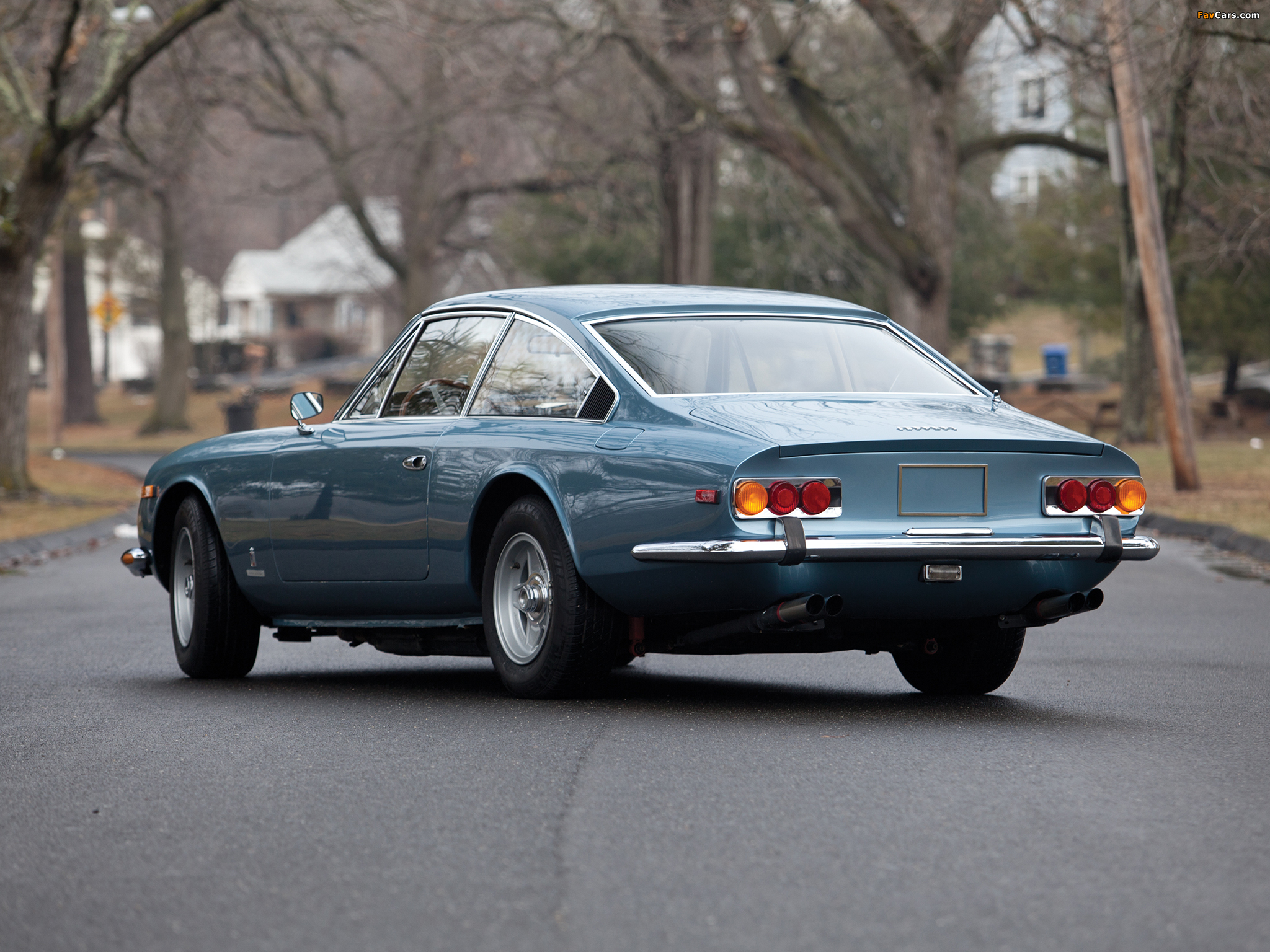 Photos of Ferrari 365 GT 2+2 US-spec 1968–70 (2048 x 1536)