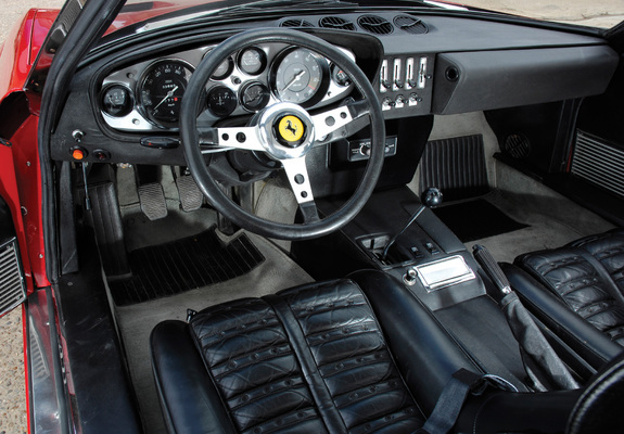 Photos of Ferrari 365 GTB/4 Daytona 1971–73