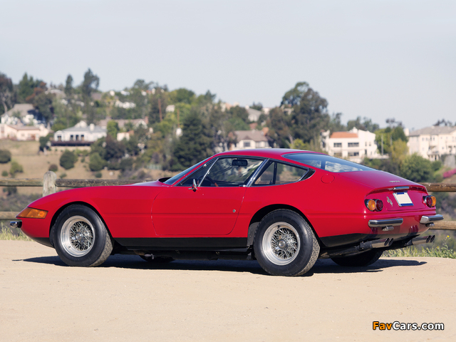 Pictures of Ferrari 365 GTB/4 Daytona 1968–74 (640 x 480)
