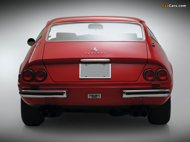 Pictures of Ferrari 365 GTB/4 Daytona 1968–74 (800 x 600)