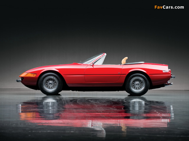 Pictures of Ferrari 365 GTS/4 Daytona Spider 1970–74 (640 x 480)