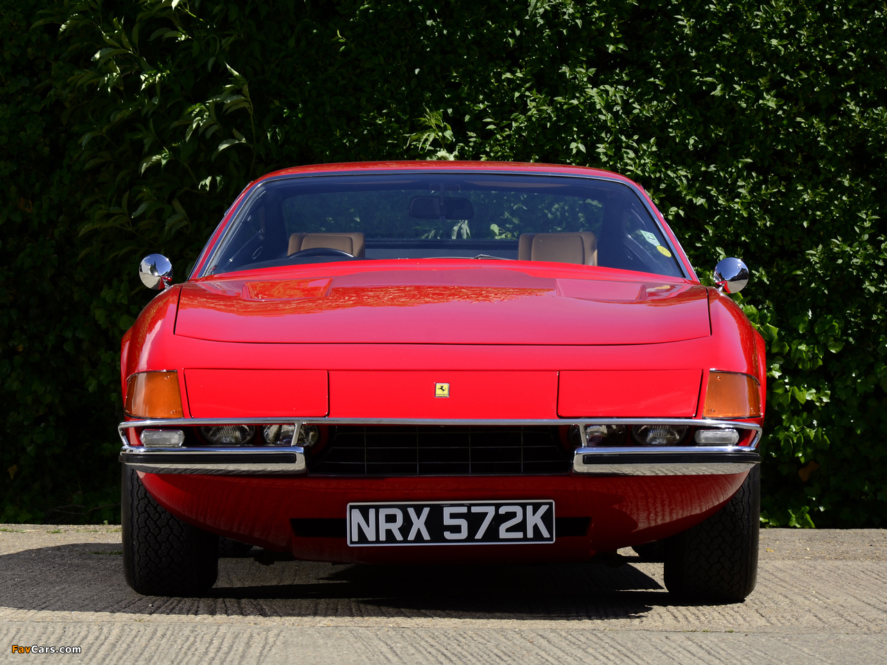 Pictures of Ferrari 365 GTB/4 Daytona UK-spec 1971–73 (1280 x 960)