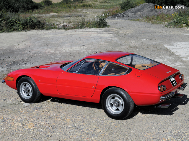 Ferrari 365 GTB/4 Daytona UK-spec 1968–71 wallpapers (640 x 480)