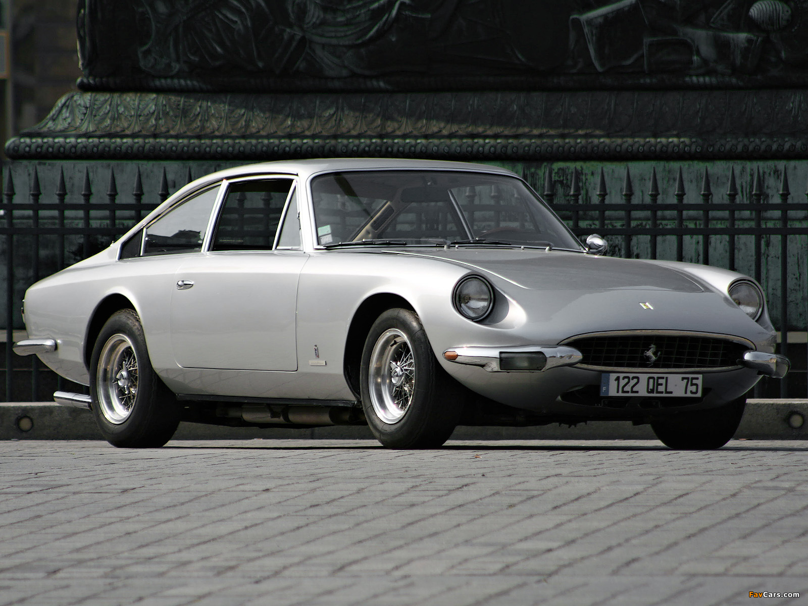 Ferrari 365 GT 2+2 1968–70 wallpapers (1600 x 1200)
