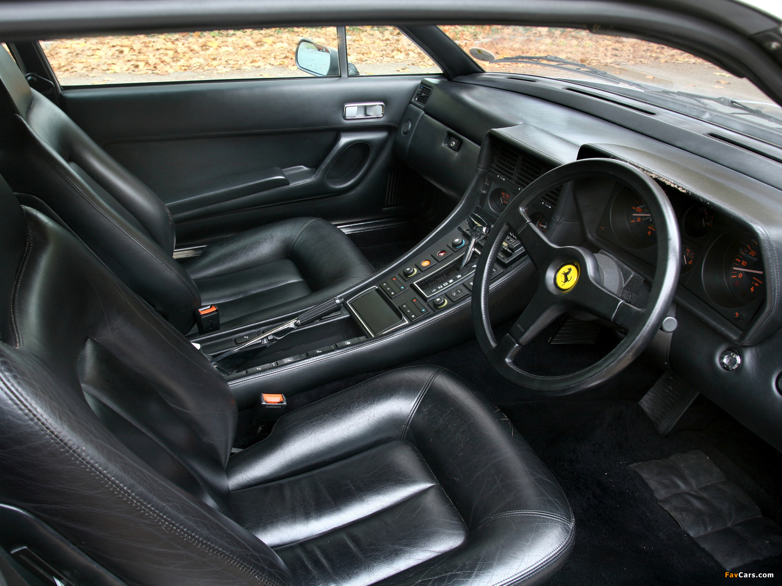 Photos of Ferrari 412i 2+2 1985–89 (1600 x 1200)