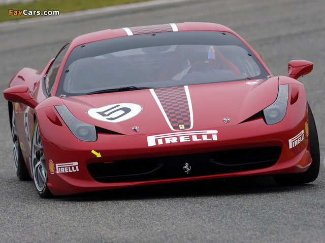 Ferrari 458 Italia Challenge 2010 photos (640 x 480)
