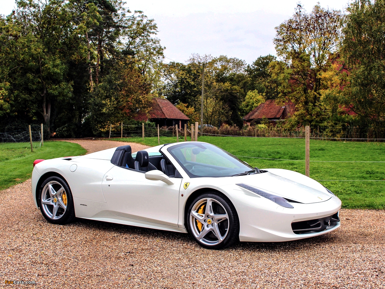 Ferrari 458 Spider UK-spec 2011–15 images (1280 x 960)