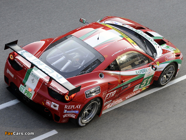 Ferrari 458 Italia GTC 2011 photos (640 x 480)