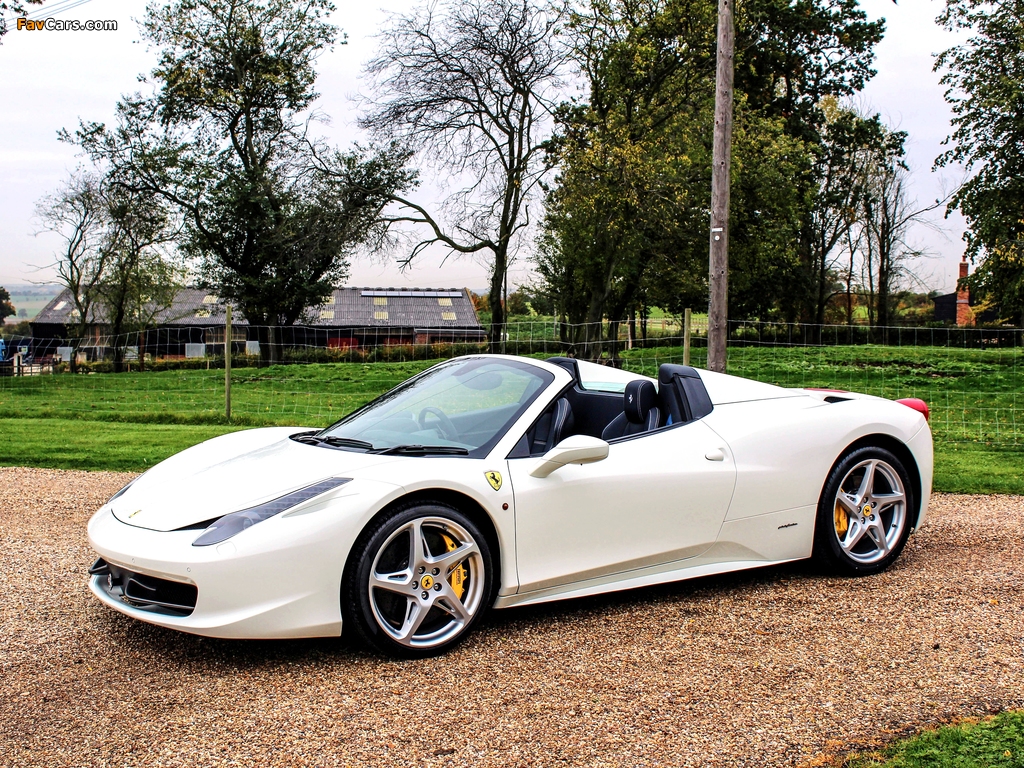 Images of Ferrari 458 Spider UK-spec 2011–15 (1024 x 768)