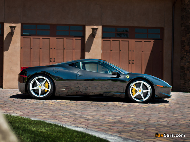 Photos of Ferrari 458 Italia US-spec 2009 (640 x 480)