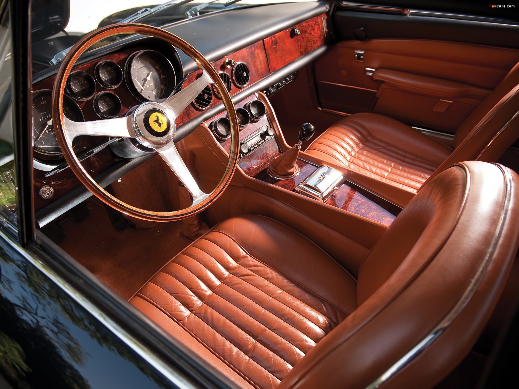 Ferrari 500 Superfast Series II (SF) 1965–66 images (2048 x 1536)
