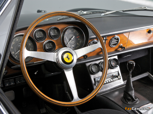 Photos of Ferrari 500 Superfast Series I (SF) 1964–65 (640 x 480)