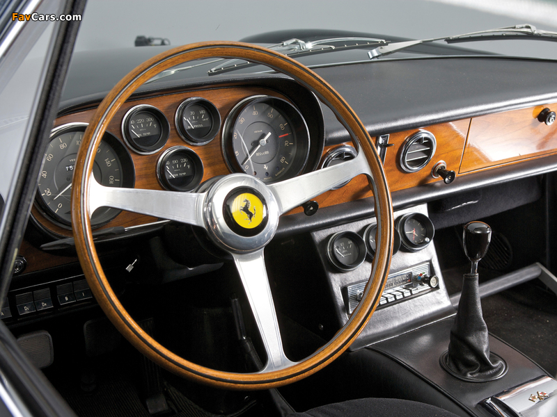 Photos of Ferrari 500 Superfast Series I (SF) 1964–65 (800 x 600)
