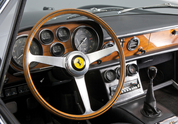 Photos of Ferrari 500 Superfast Series I (SF) 1964–65