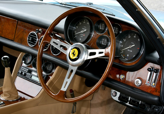 Pictures of Ferrari 500 Superfast RHD Series II (SF) 1965–66