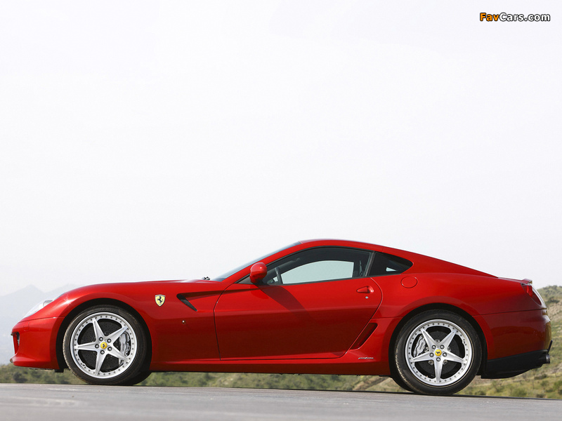 Ferrari 599 GTB Fiorano HGTE 2009–12 photos (800 x 600)