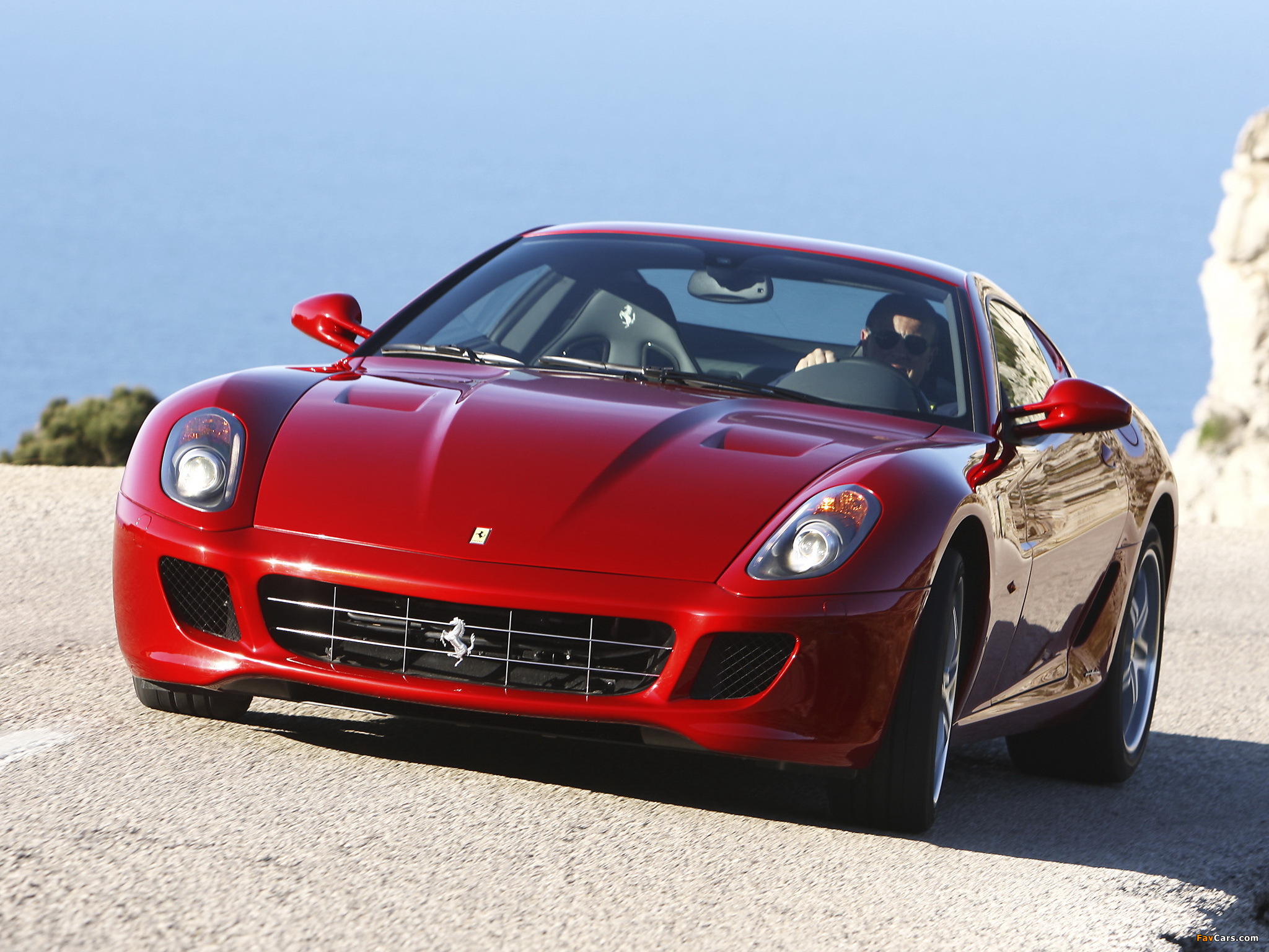 Ferrari 599 GTB Fiorano HGTE 2009–12 pictures (2048 x 1536)