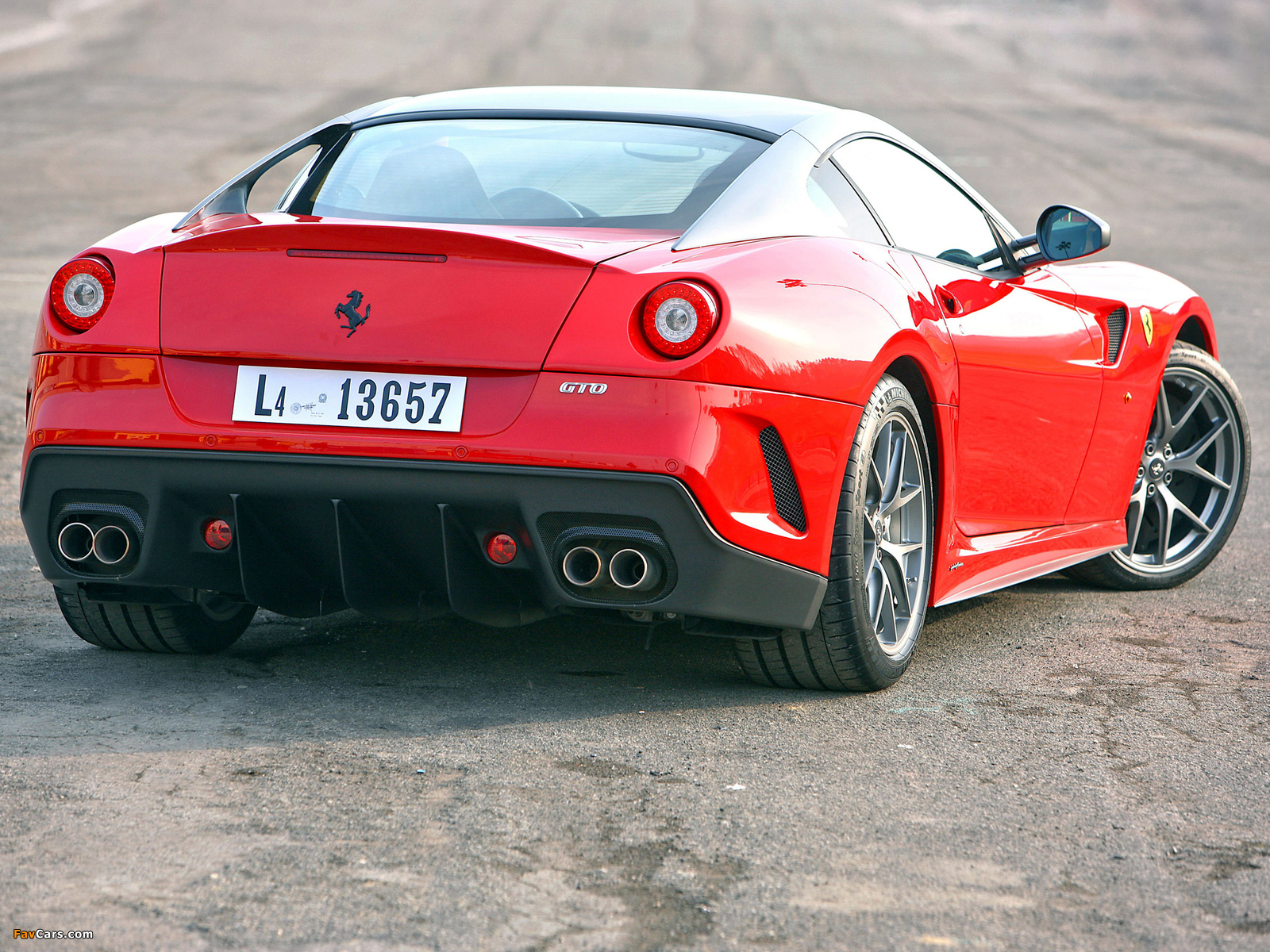 Ferrari 599 GTO 2010 photos (1600 x 1200)