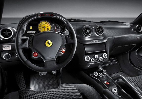 Ferrari 599 GTO 2010 wallpapers