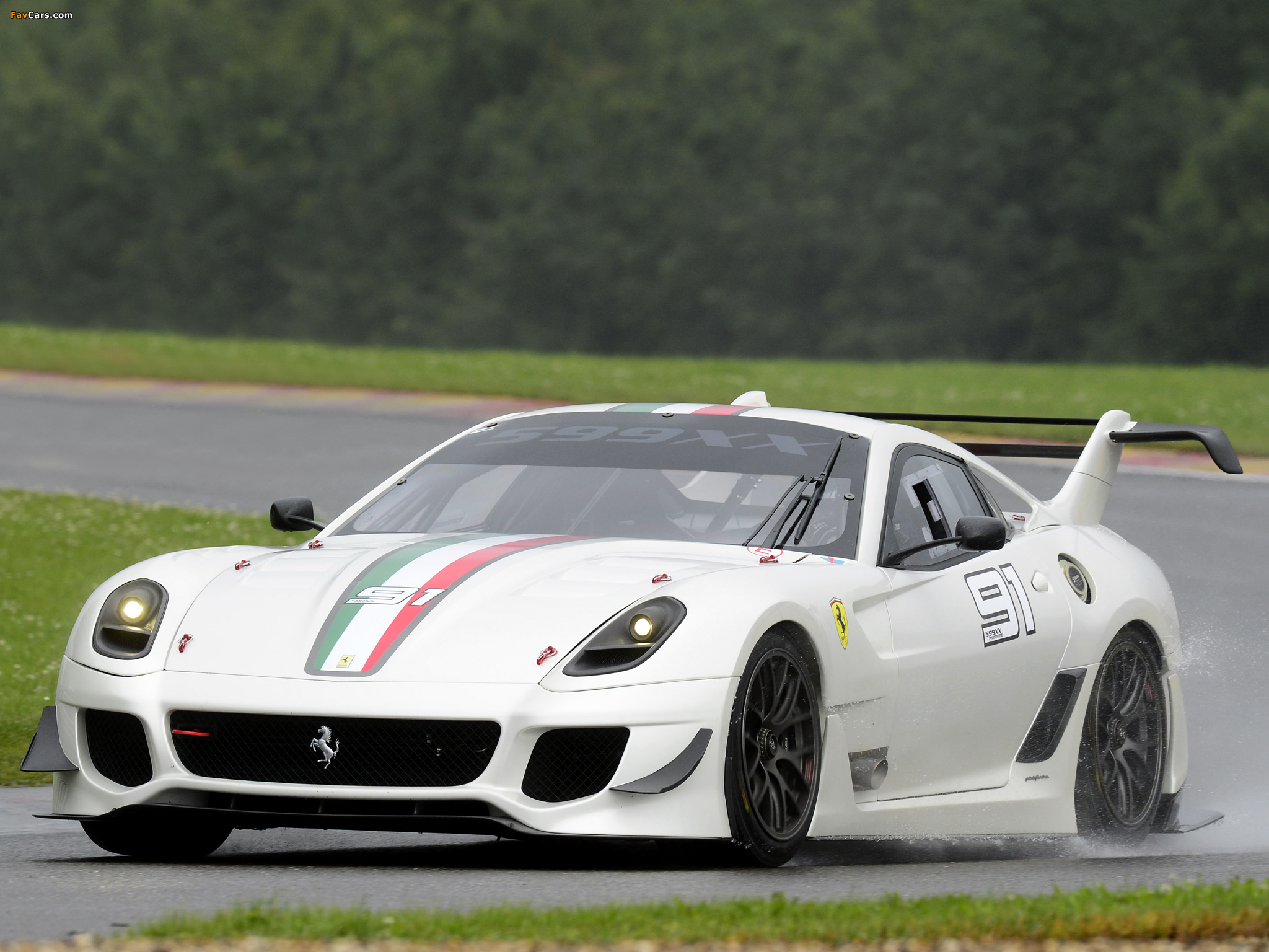 Ferrari 599XX Evoluzione 2012 images (2048 x 1536)