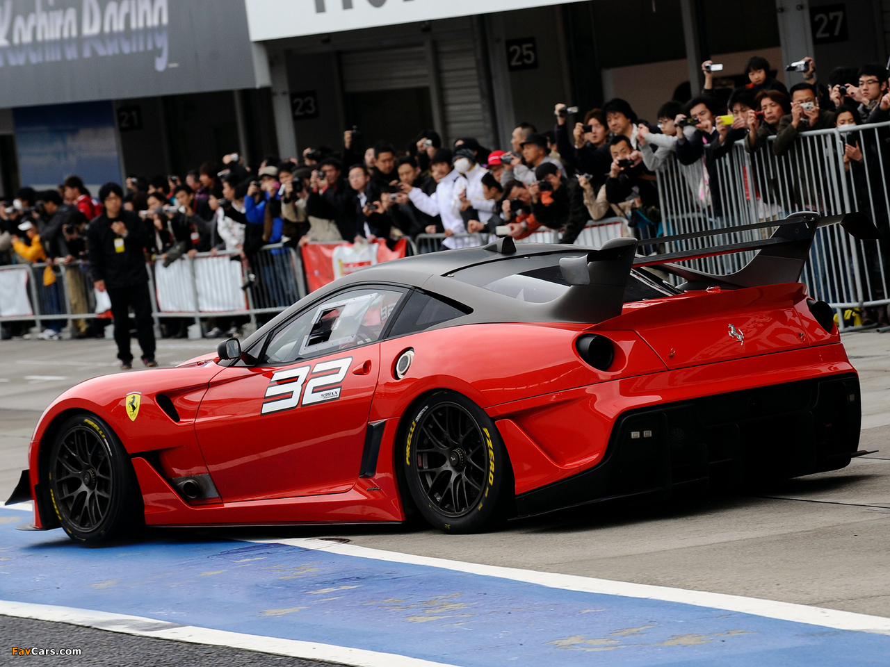 Ferrari 599XX Evoluzione 2012 wallpapers (1280 x 960)