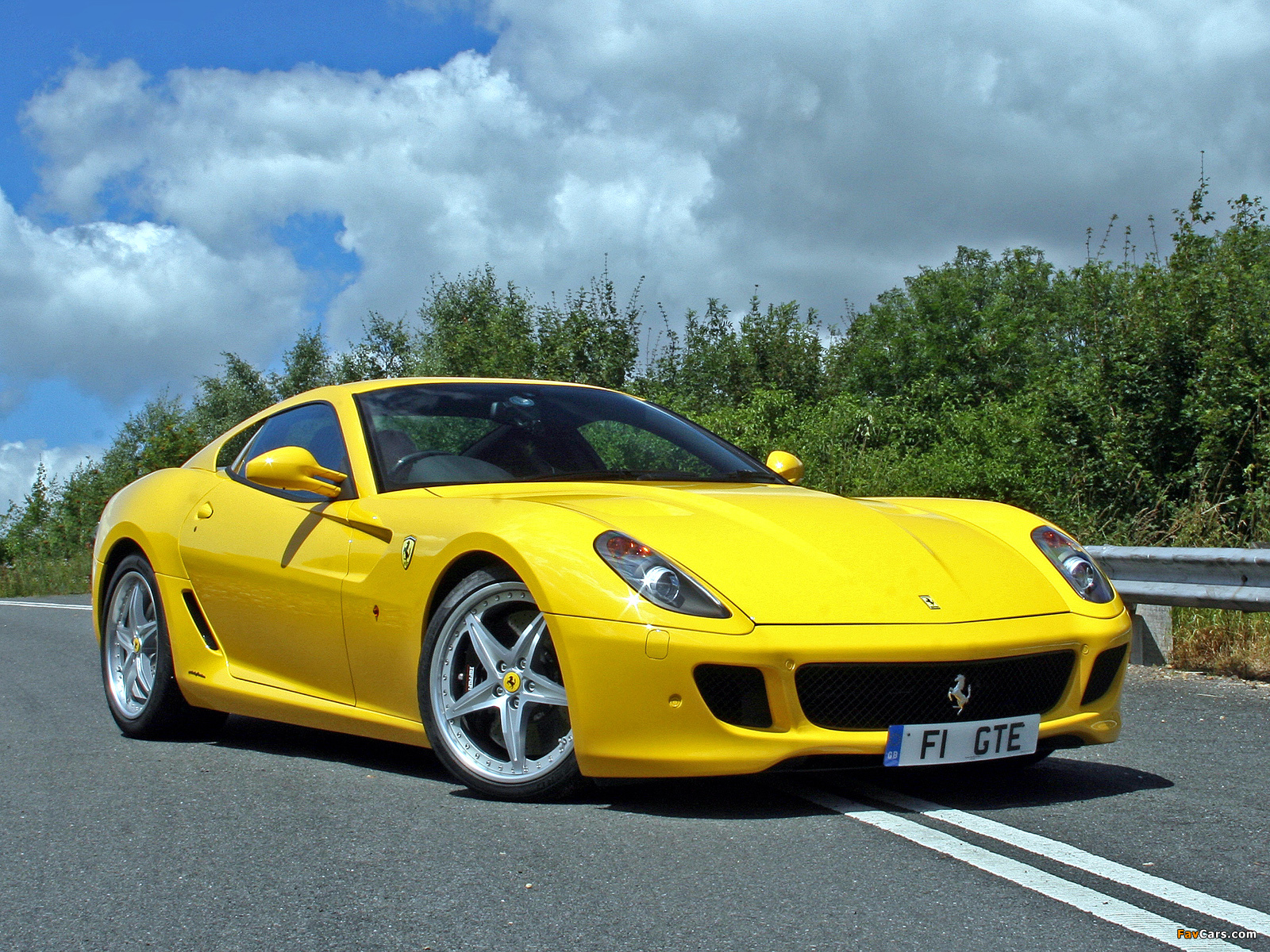 Photos of Ferrari 599 GTB Fiorano HGTE UK-spec 2009 (1600 x 1200)