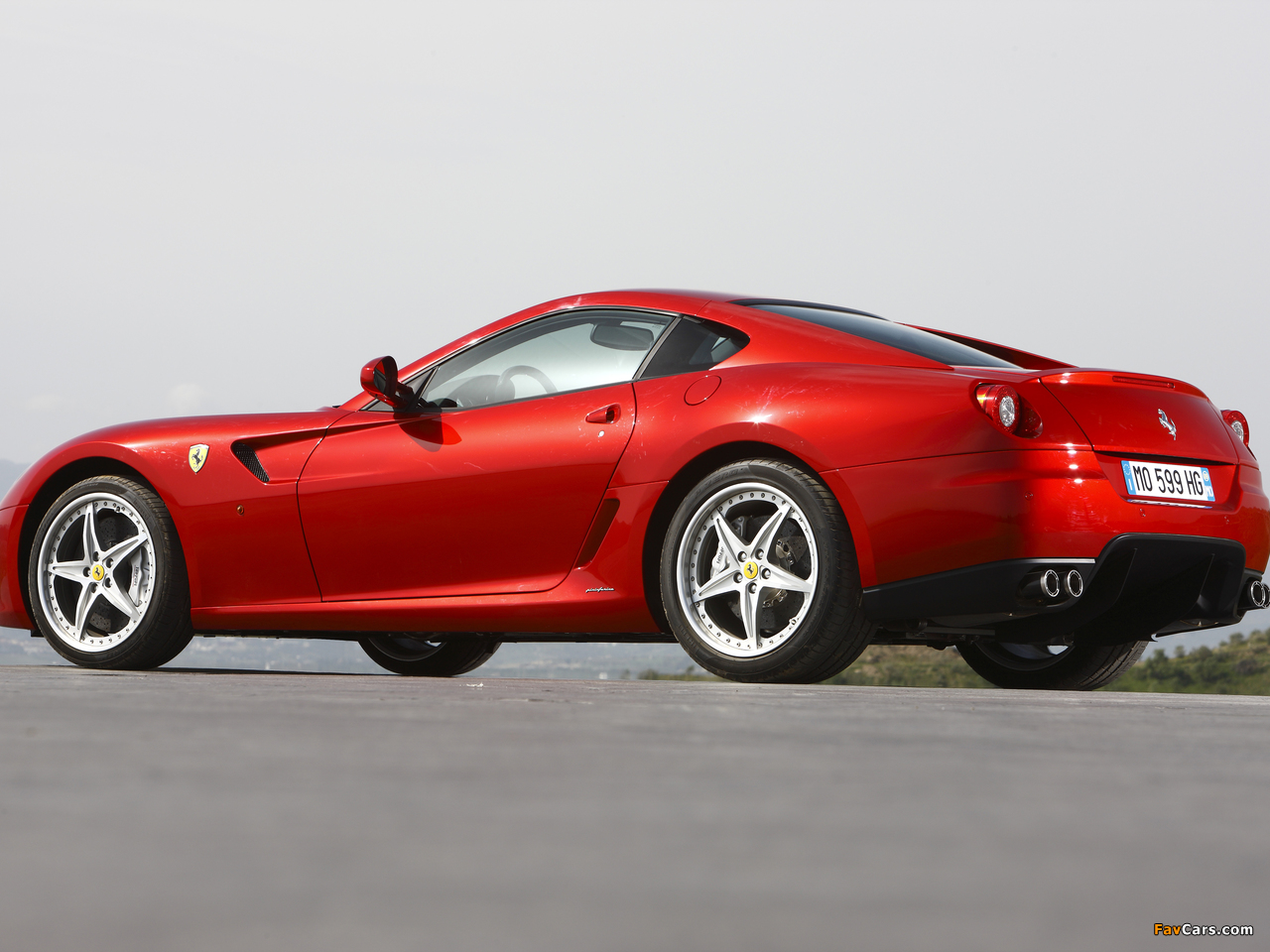 Photos of Ferrari 599 GTB Fiorano HGTE 2009–12 (1280 x 960)