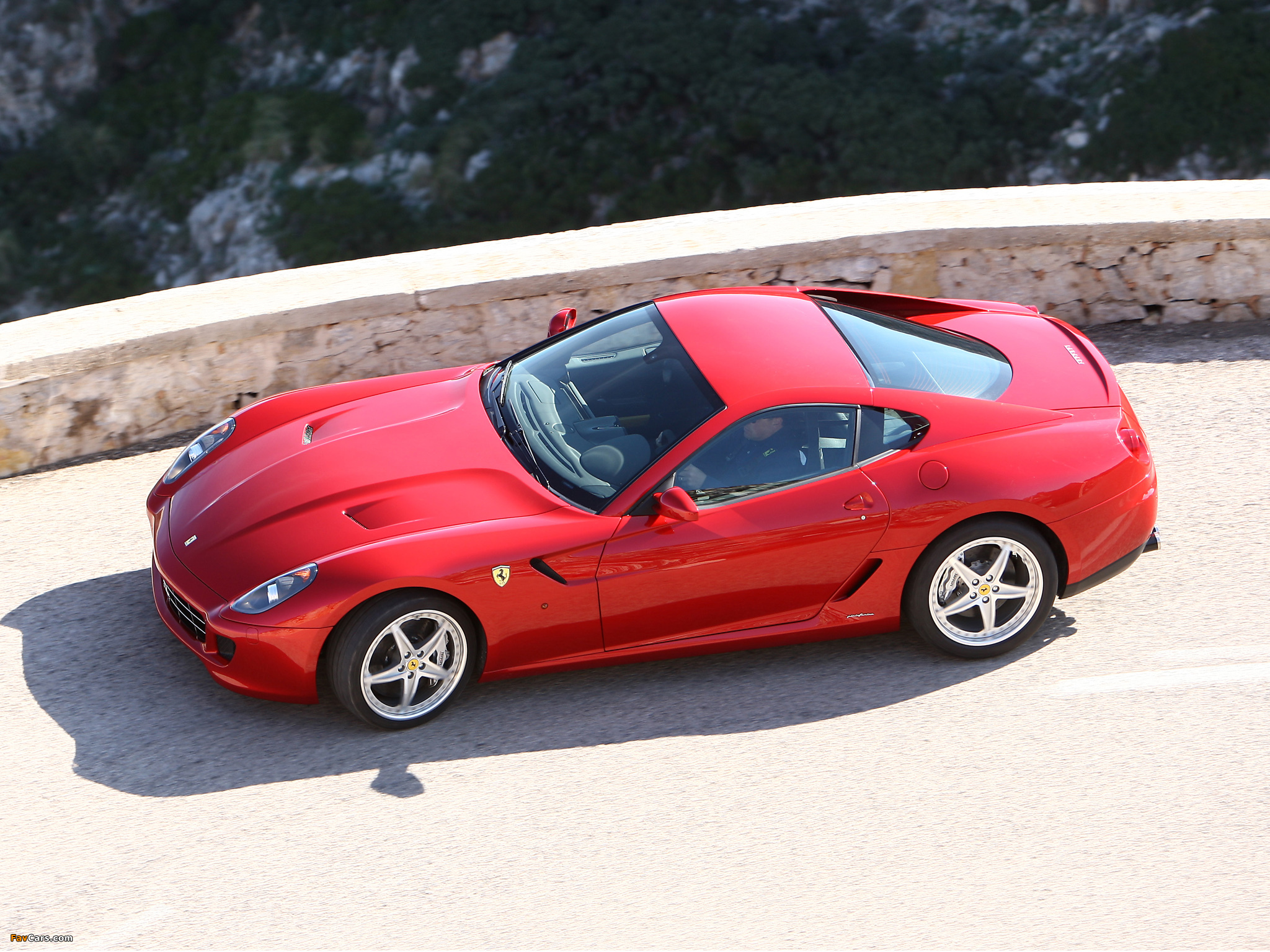 Pictures of Ferrari 599 GTB Fiorano HGTE 2009–12 (2048 x 1536)