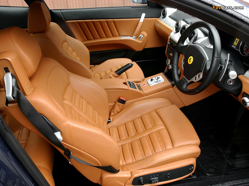 Photos of Ferrari 612 Scaglietti UK-spec 2004–11 (800 x 600)