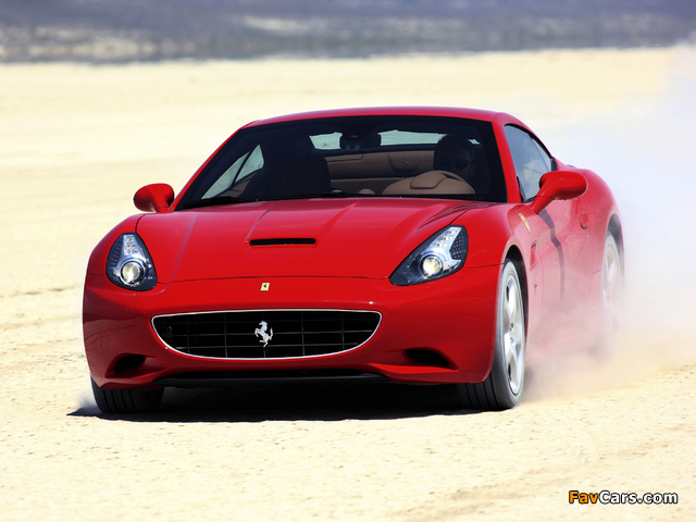 Ferrari California 2009–12 pictures (640 x 480)