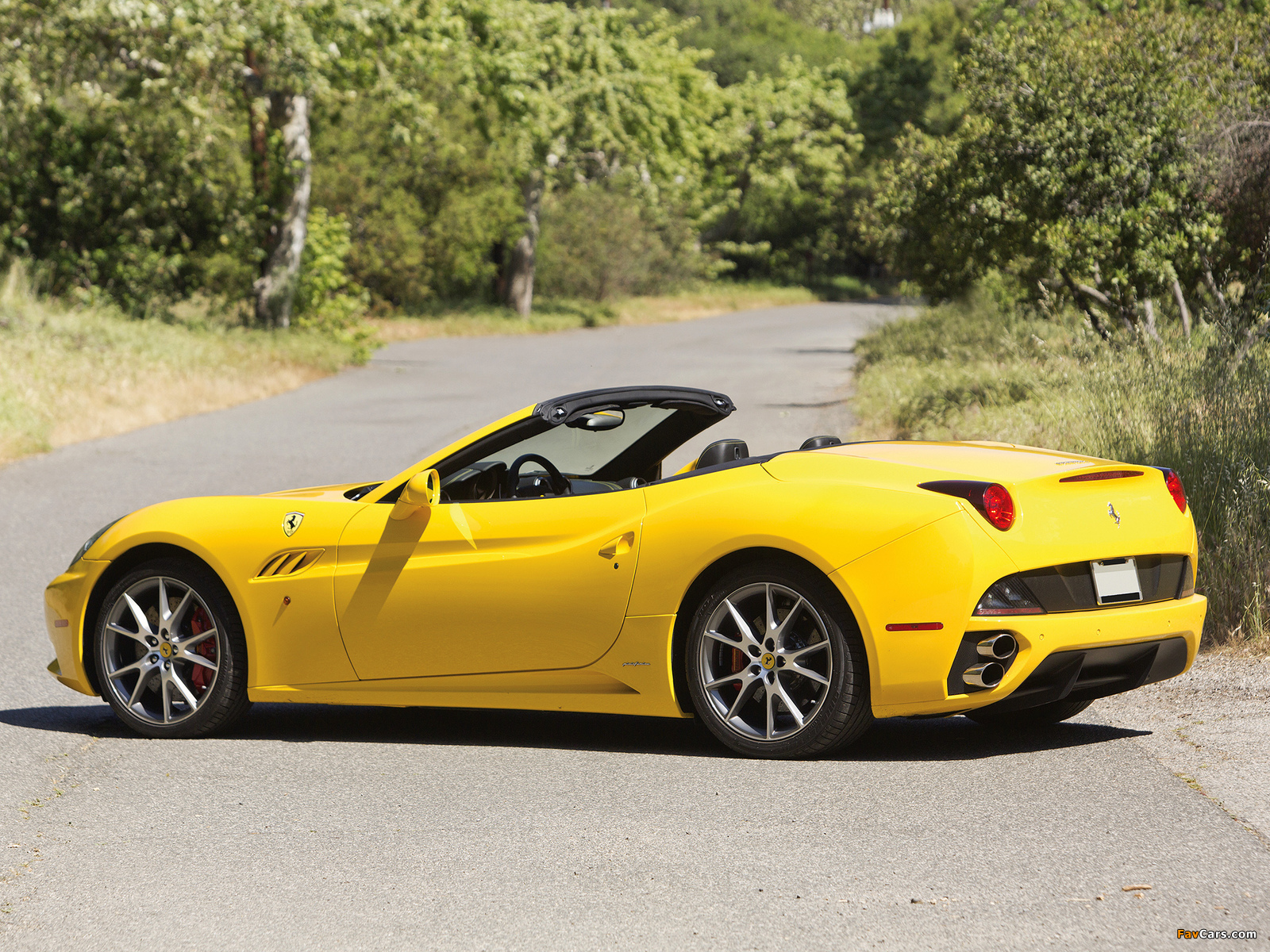 Ferrari California US-spec 2009–12 pictures (1600 x 1200)