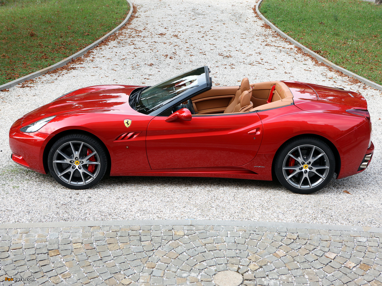 Ferrari California HELE 2010–12 images (1280 x 960)