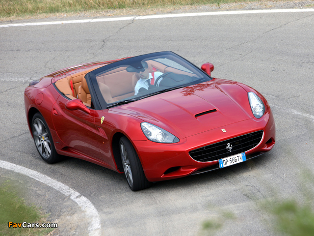 Images of Ferrari California HELE 2010–12 (640 x 480)