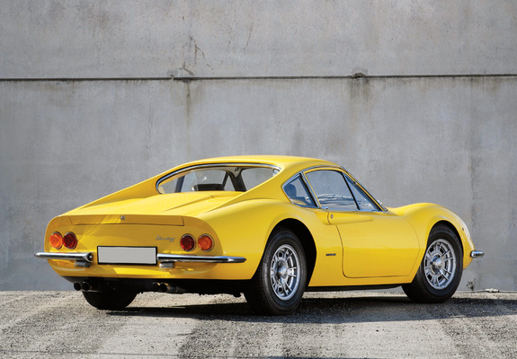 Ferrari Dino 206 GT 1968–69 pictures