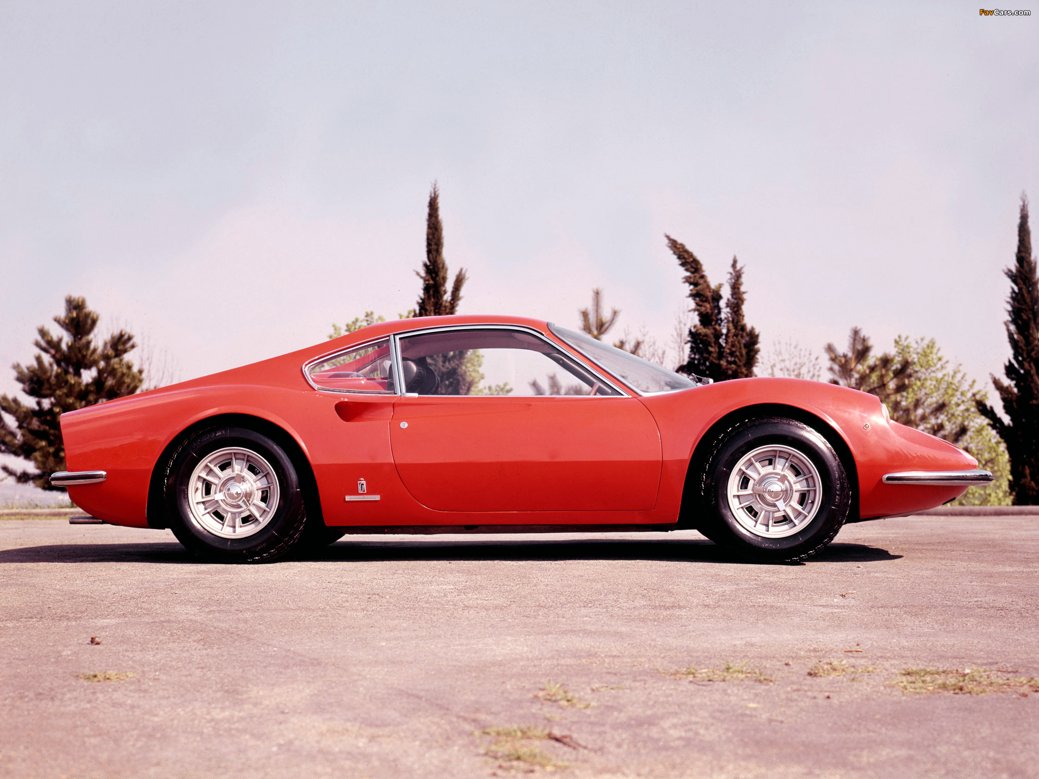 Images of Ferrari Dino 206 GT 1968–69 (2048 x 1536)