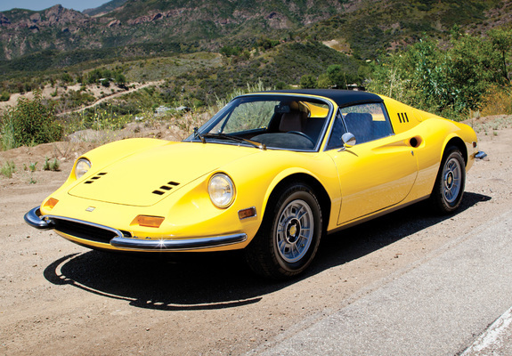 Images of Ferrari Dino 246 GTS US-spec 1972–74