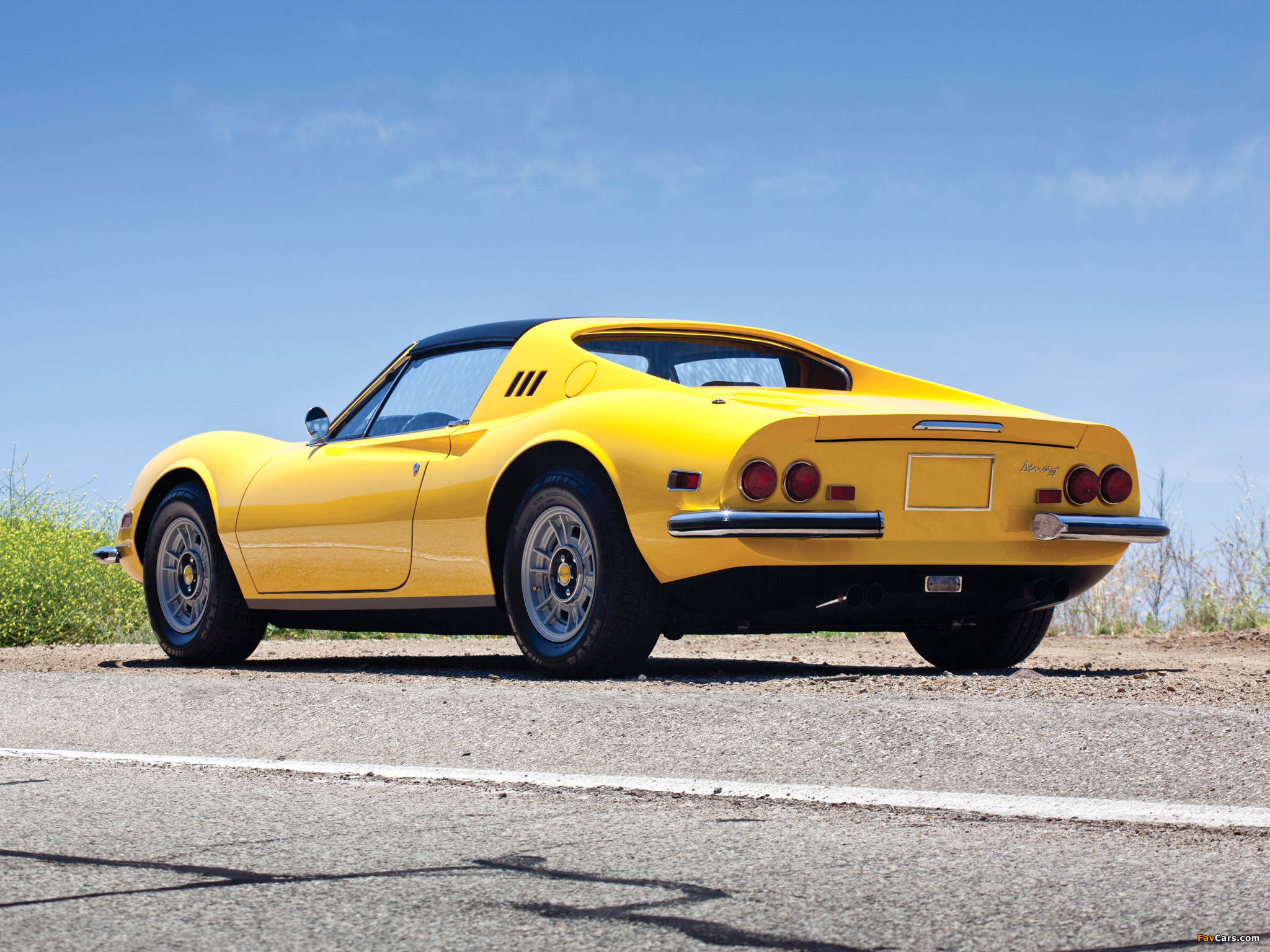 Images of Ferrari Dino 246 GTS US-spec 1972–74 (2048 x 1536)