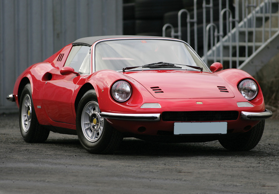 Images of Ferrari Dino 246 GTS 1972–74