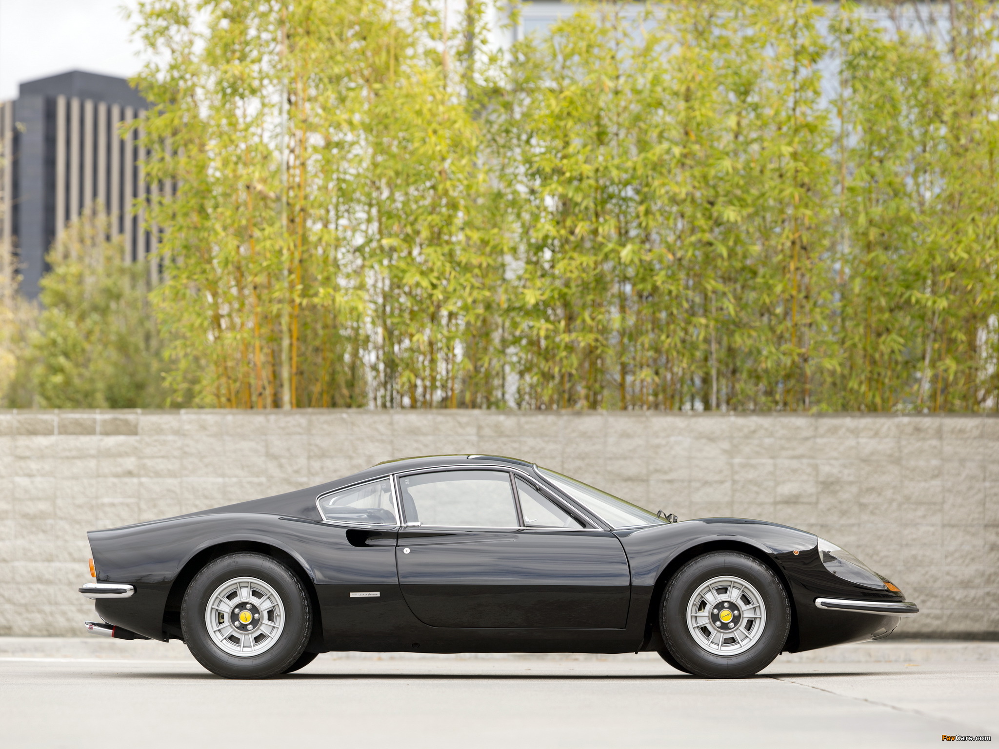 Photos of Ferrari Dino 246 GT 1969–74 (2048 x 1536)
